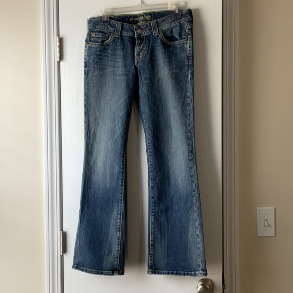 American Eagle boyfriend 77 jeans size 6 short.